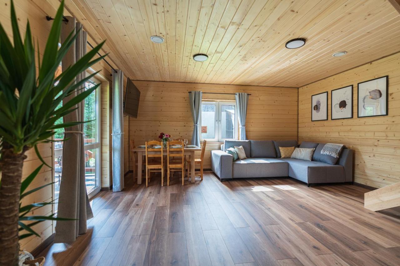 Appartement Roztoczanska Ostoja à Adamow  Extérieur photo